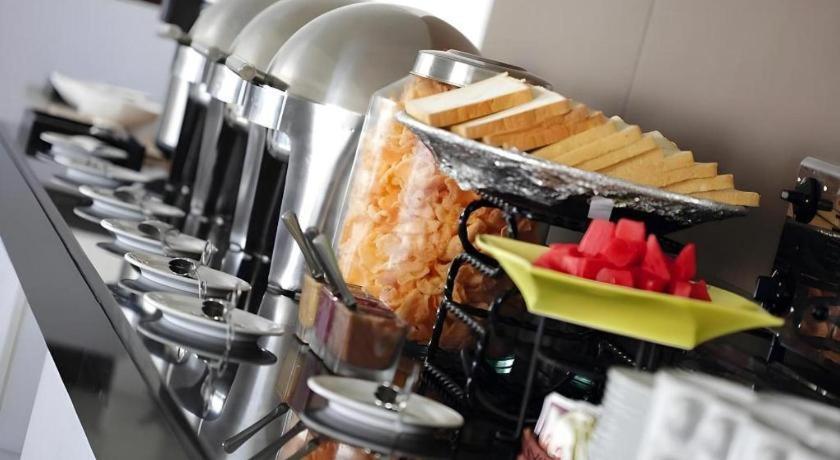 فندق أماريس باسار بارو جاكرتا المظهر الخارجي الصورة